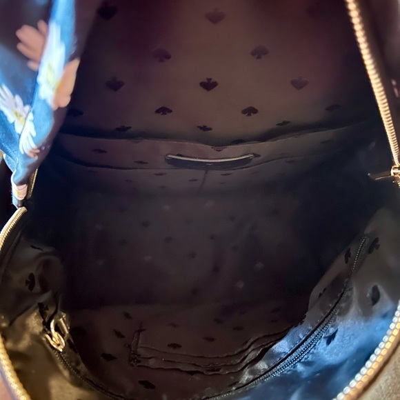 Kate spade ♠️ medium back pack and wallet duo. - Picture 5 of 8